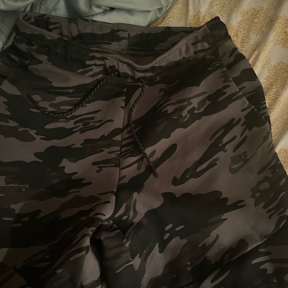 Nike tech pants